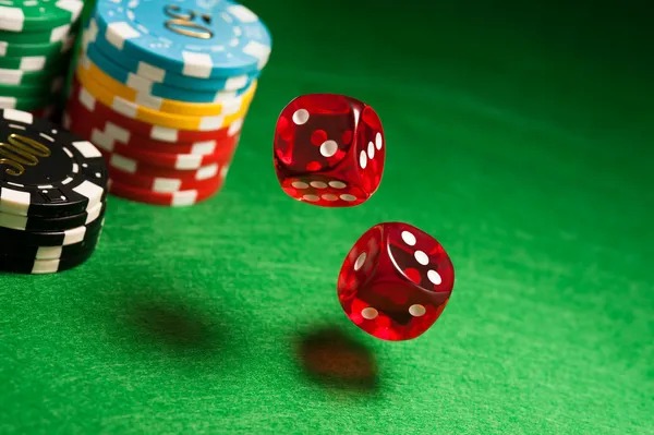 Live roulette wheel spinning during an Auto Roulette session on metal4d